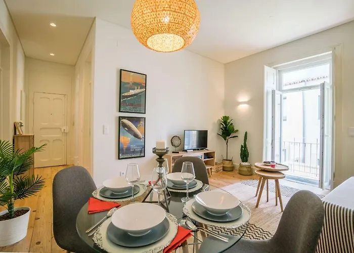 Stylish Apartment Near Av. Liberdade